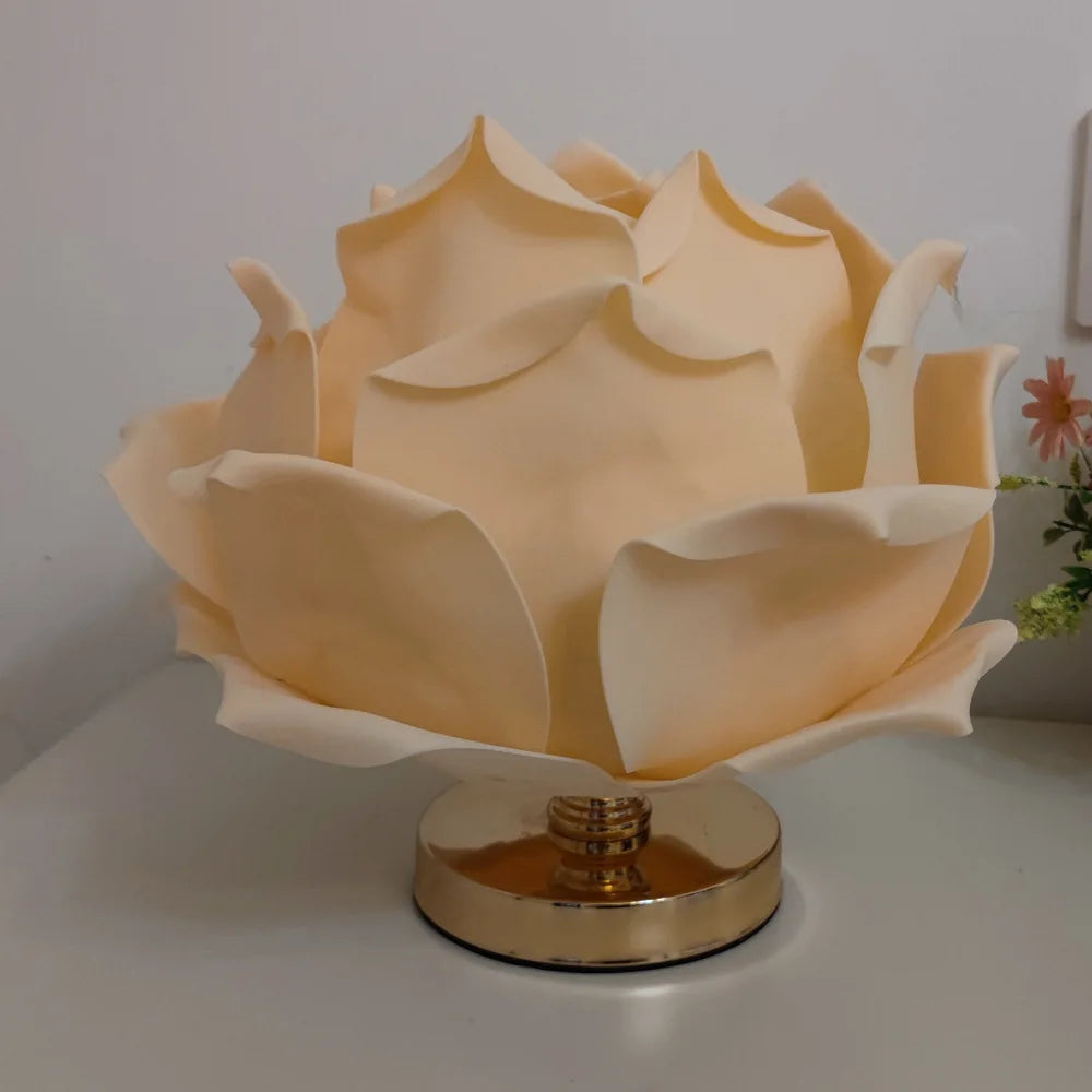 Rose Desk Lamp Novelty Light Decorative Girls Bedroom Lotus Mood Lamps Small Atmosphere Lights with Shade Rooms Decorations